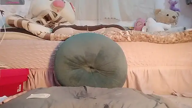 Snapshot of Mailisa_Ana chatting on December 2025 10:03:01 PM Mailisa Ana online show from December 2025 10:03:01 PM