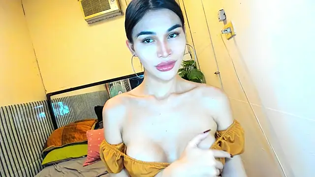 Snapshot of Ms_Monica chatting on April 2026 03:05:01 PM Ms Monica online show from April 2026 03:05:01 PM