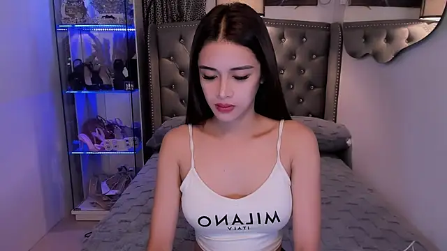 Lars empress online show from October 2025 08:32:01 AM