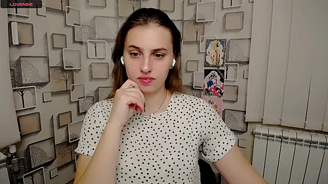 Snapshot of AmandaDimond_ chatting on September 2025 10:59:02 AM AmandaDimond online show from September 2025 10:59:02 AM