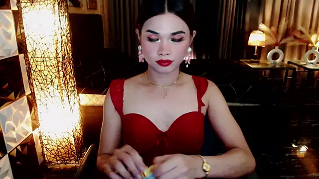 Snapshot of BigCockMaxineTS chatting on October 2025 09:50:02 AM BigCockMaxineTS online show from October 2025 09:50:02 AM