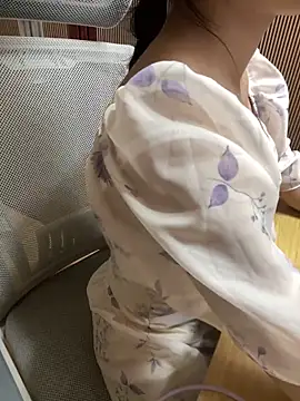 Snapshot of Mina048 chatting on March 2026 01:11:02 PM Mina048 online show from March 2026 01:11:02 PM