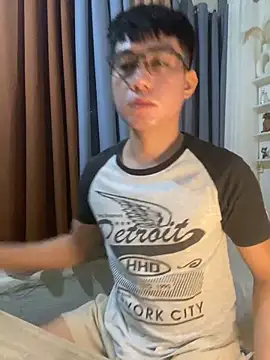 xshyboyx online show from December 2025 11:30:02 AM