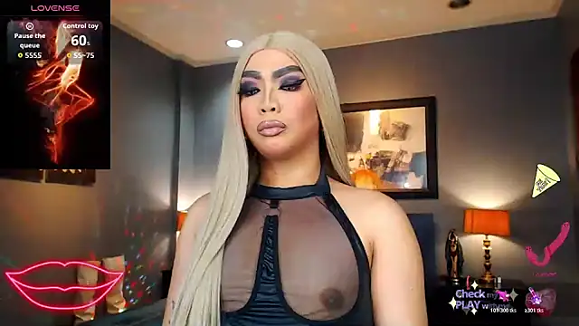 FridaHumphrey online show from October 2025 05:57:02 PM