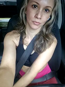 Miasiren online show from October 2025 03:52:01 PM