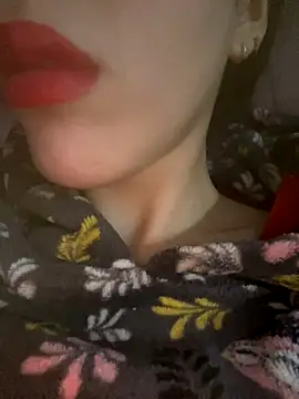 Mimisixo online show from November 2025 06:07:02 PM