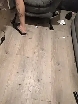 Snapshot of Cnutt310 chatting on December 2025 05:56:01 AM Cnutt310 online show from December 2025 05:56:01 AM