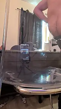 Snapshot of Cnutt310 chatting on February 2026 09:25:02 PM Cnutt310 online show from February 2026 09:25:02 PM