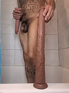 Snapshot of Cnutt310 chatting on March 2026 02:30:02 AM Cnutt310 online show from March 2026 02:30:02 AM