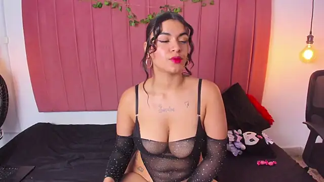ana foxi online show from June 2026 11:03:02 PM