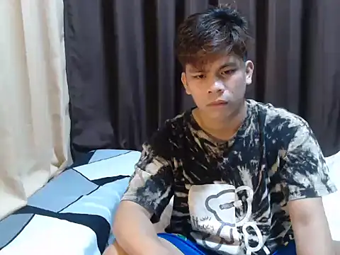 cumwhat me online show from May 2026 04:47:02 PM