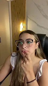 KYLIE JONES6 online show from September 2025 03:32:02 AM