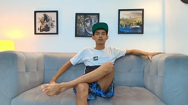 PRETTY SEX1 online show from January 2026 01:37:02 PM