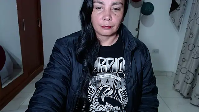 Vivian milf paint online show from October 2025 02:57:02 AM