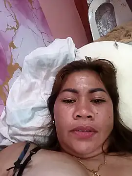 Snapshot of sexybitch_02 chatting on March 2026 01:26:02 PM sexybitch 02 online show from March 2026 01:26:02 PM