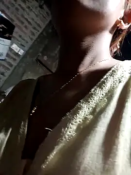 Snapshot of Ocnguyety chatting on November 2025 08:47:02 AM Ocnguyety online show from November 2025 08:47:02 AM