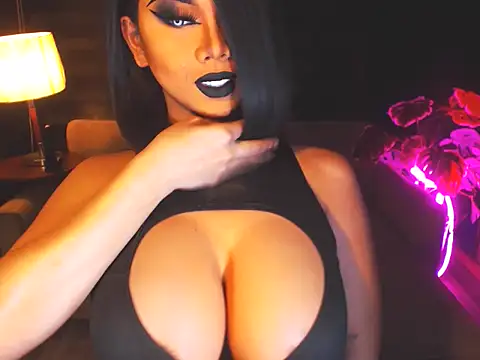 Snapshot of KarlaFrost chatting on April 2026 03:44:01 AM KarlaFrost online show from April 2026 03:44:01 AM