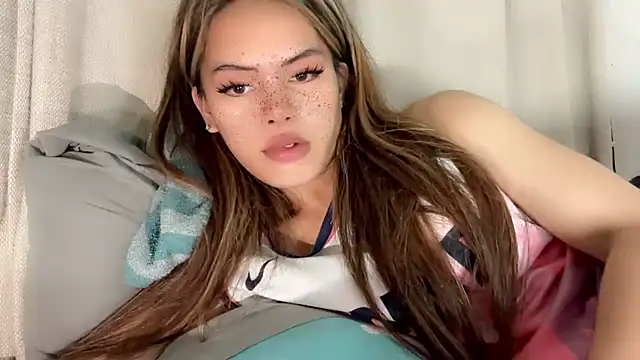 Snapshot of serpenthena_goddess chatting on November 2025 01:04:02 AM serpenthena goddess online show from November 2025 01:04:02 AM