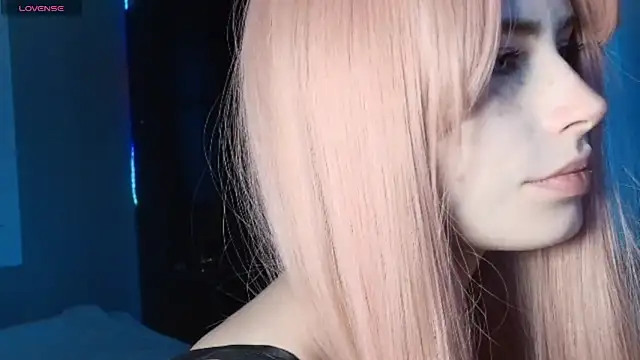 Snapshot of PieraMarch chatting on February 2026 05:08:02 AM PieraMarch online show from February 2026 05:08:02 AM