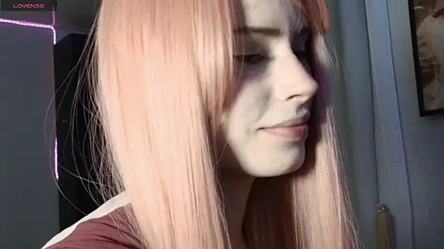 Snapshot of PieraMarch chatting on February 2026 06:39:02 PM PieraMarch online show from February 2026 06:39:02 PM