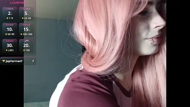 Snapshot of PieraMarch chatting on March 2026 08:34:02 PM PieraMarch online show from March 2026 08:34:02 PM