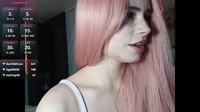 Snapshot of PieraMarch chatting on March 2026 08:37:01 PM PieraMarch online show from March 2026 08:37:01 PM