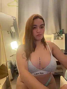 Snapshot of urasianlady chatting on March 2026 02:23:02 PM urasianlady online show from March 2026 02:23:02 PM