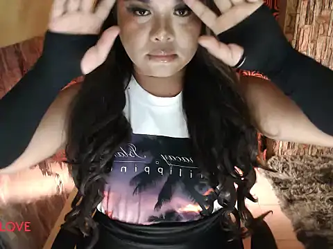 KWEen 23 online show from June 2026 01:23:01 PM
