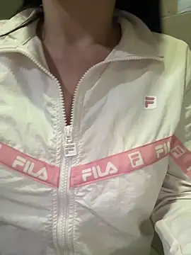 Meii-meyy online show from March 2026 05:17:01 PM