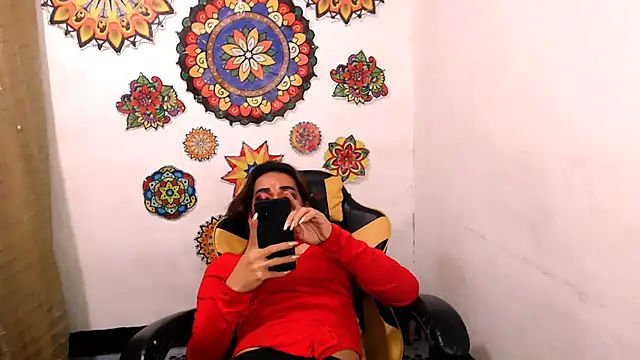 xxMistressWildKimxx online show from October 2025 12:25:01 AM