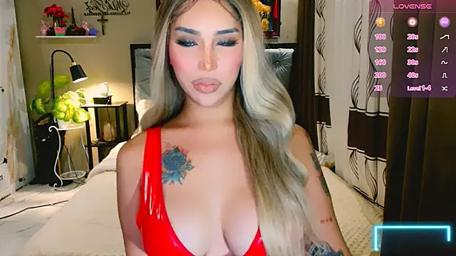 Snapshot of Franchesca_Trans chatting on October 2025 03:36:02 AM Franchesca Trans online show from October 2025 03:36:02 AM