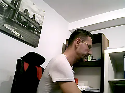 mastercharisma35 online show from May 2026 03:17:01 PM