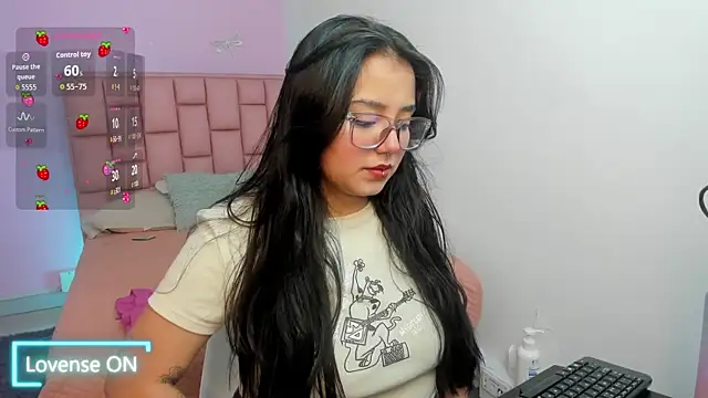 Snapshot of SofiDoll_cg chatting on October 2025 12:03:02 PM SofiDoll cg online show from October 2025 12:03:02 PM