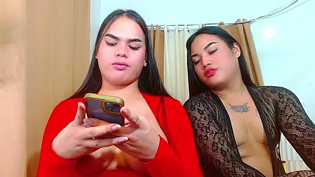 Snapshot of DickforlillyPetite chatting on February 2026 01:06:01 PM DickforlillyPetite online show from February 2026 01:06:01 PM