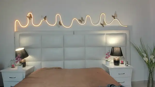 InnaVolkova online show from February 2026 12:15:01 PM