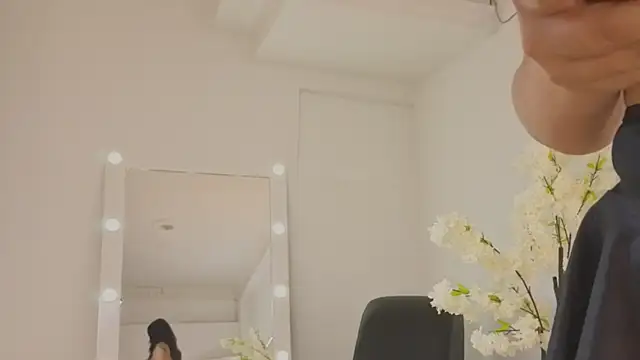 InnaVolkova online show from June 2026 04:22:01 PM