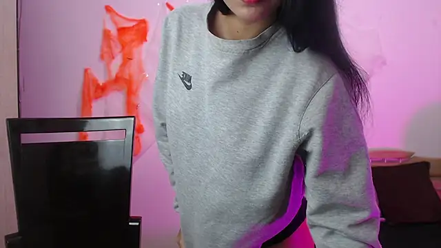 Snapshot of kyra_fox_ chatting on October 2025 12:37:02 PM kyra fox online show from October 2025 12:37:02 PM