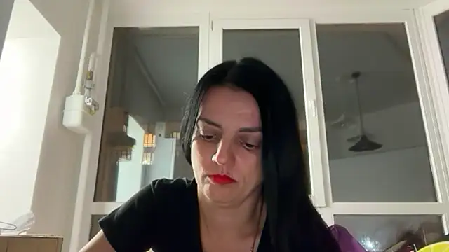 Snapshot of Sladosttss chatting on November 2025 07:27:02 PM Sladosttss online show from November 2025 07:27:02 PM