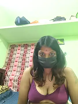 Snapshot of Tamil_Ishu chatting on October 2025 08:03:02 PM Tamil Ishu online show from October 2025 08:03:02 PM