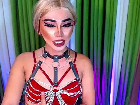 Snapshot of Queen_yasii_88 chatting on September 2025 04:07:01 PM Queen yasii 88 online show from September 2025 04:07:01 PM