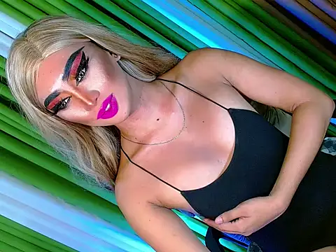 Snapshot of Queen_yasii_88 chatting on September 2025 04:12:02 PM Queen yasii 88 online show from September 2025 04:12:02 PM