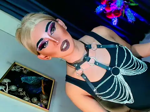 Snapshot of Queen_yasii_88 chatting on October 2025 03:56:02 PM Queen yasii 88 online show from October 2025 03:56:02 PM