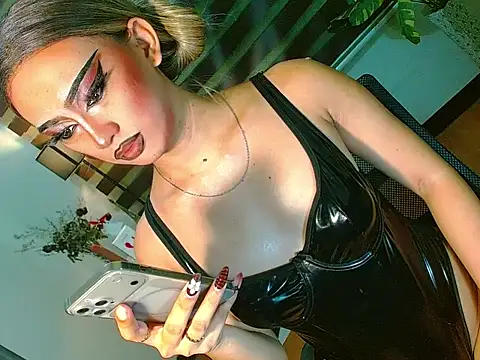 Queen yasii 88 online show from April 2026 02:41:01 PM