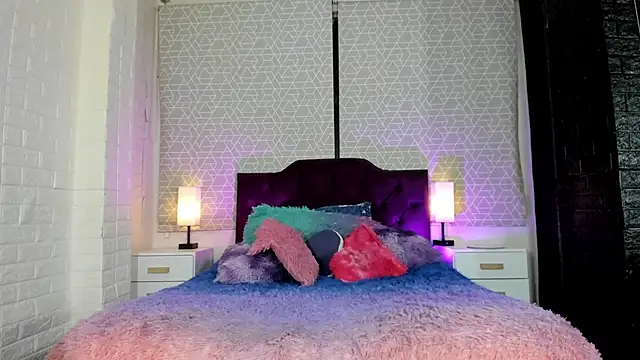 Snapshot of Zamara_Kleii chatting on October 2025 03:25:03 AM Zamara Kleii online show from October 2025 03:25:03 AM