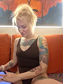 KateMonroe online show from April 2026 08:55:01 PM