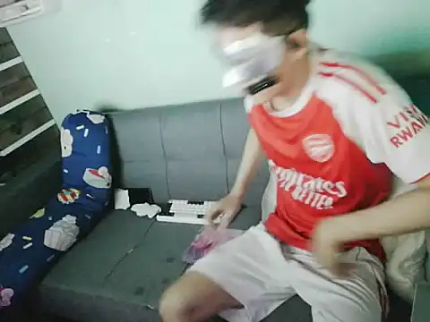 boyhigh1997 online show from October 2025 07:43:01 AM