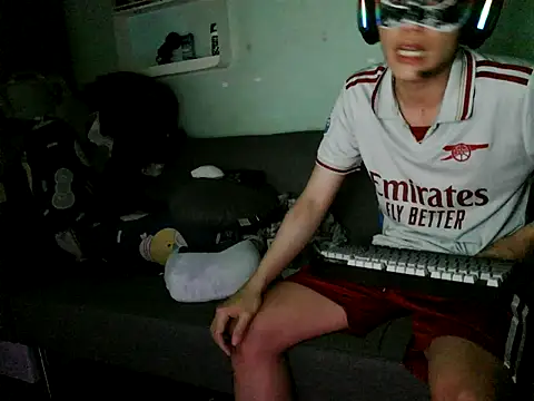 Snapshot of boyhigh1997 chatting on February 2026 07:51:01 AM boyhigh1997 online show from February 2026 07:51:01 AM