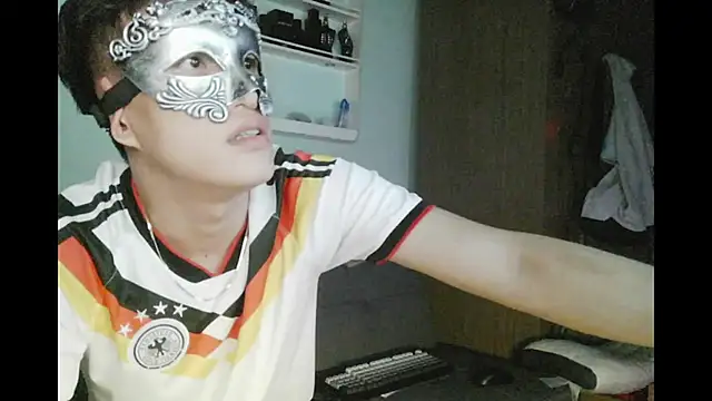 boyhigh1997 online show from June 2026 10:52:02 AM