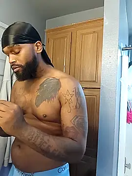 Snapshot of EbonyKing69 chatting on October 2025 06:06:01 PM EbonyKing69 online show from October 2025 06:06:01 PM