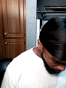 Snapshot of EbonyKing69 chatting on November 2025 01:51:02 AM EbonyKing69 online show from November 2025 01:51:02 AM